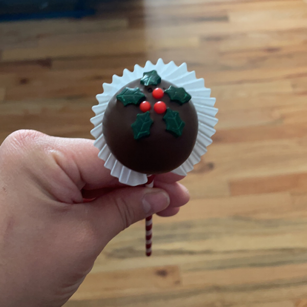 Customized cake pops